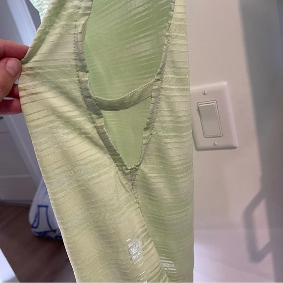 Athleta Lime Green Vitality Tee Muscle Top - Size Small - Picture 3 of 4